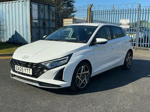 EA25YTT Hyundai i20 1.0T GDi Premium 5dr DCT Thumbnail #8