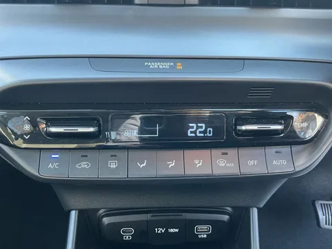 EA25YTT Hyundai i20 1.0T GDi Premium 5dr DCT Thumbnail #22