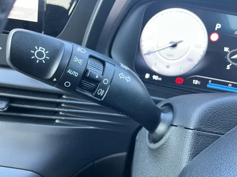 EA25YTT Hyundai i20 1.0T GDi Premium 5dr DCT Thumbnail #28