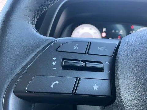 EA25YTT Hyundai i20 1.0T GDi Premium 5dr DCT Thumbnail #31