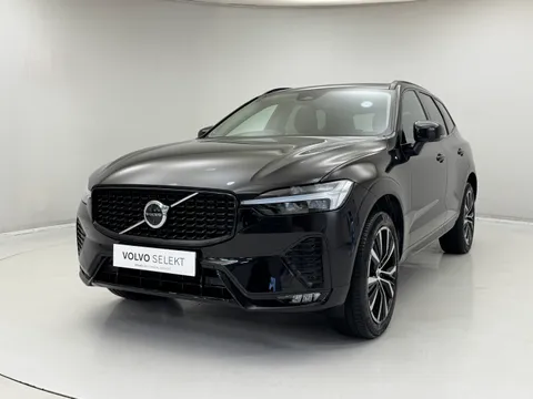 DU25WBN Volvo XC60 2.0 B5P Plus Dark 5dr AWD Geartronic Thumbnail #3