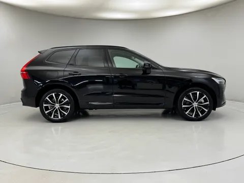 DU25WBN Volvo XC60 2.0 B5P Plus Dark 5dr AWD Geartronic Thumbnail #5