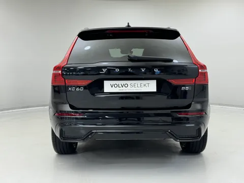 DU25WBN Volvo XC60 2.0 B5P Plus Dark 5dr AWD Geartronic Thumbnail #7