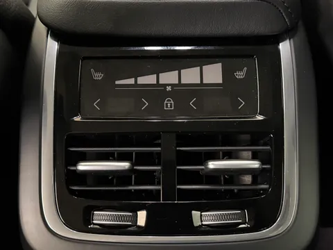DU25WBN Volvo XC60 2.0 B5P Plus Dark 5dr AWD Geartronic Thumbnail #28
