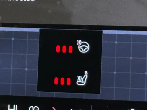 DU25WBN Volvo XC60 2.0 B5P Plus Dark 5dr AWD Geartronic Thumbnail #27