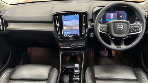 CK23EMX Volvo XC40 2.0 B3P Plus Dark 5dr Auto Thumbnail #6