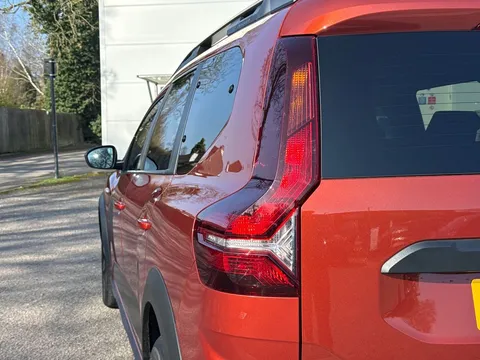 22 of 30 for Dacia Jogger 1.0 TCe Extreme SE 5dr