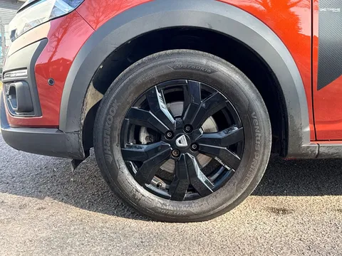 28 of 30 for Dacia Jogger 1.0 TCe Extreme SE 5dr