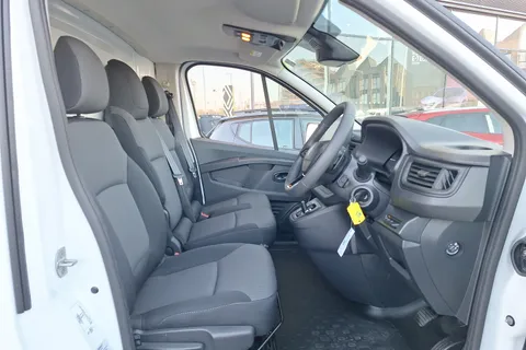 DL75WCD Renault Trafic LL30 Blue dCi 150 Advance [Safety] Van EAG9 Thumbnail #33