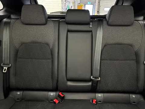 OV74WZS Nissan Qashqai 1.3 DiG-T MH N-Connecta [Glass Roof] 5dr Thumbnail #17