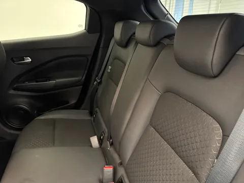 DY25VWJ Nissan Juke 1.0 DiG-T N-Connecta 5dr DCT Thumbnail #13