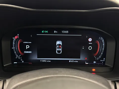 DY25VWJ Nissan Juke 1.0 DiG-T N-Connecta 5dr DCT Thumbnail #28