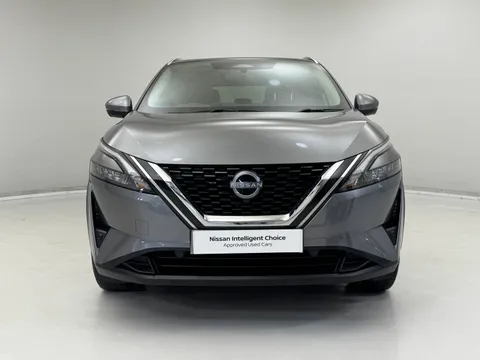 YC72WUV Nissan Qashqai 1.3 DiG-T MH N-Connecta [Glass Roof] 5dr Thumbnail #5