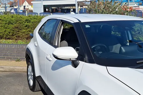 VN72HBA Toyota Yaris Cross 1.5 Hybrid Icon 5dr CVT Thumbnail #31