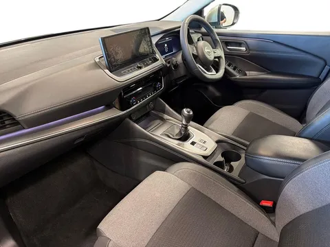 DL25YWS Nissan Qashqai 1.3 DiG-T MH N-Connecta 5dr Thumbnail #11