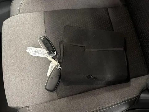 DL25YWS Nissan Qashqai 1.3 DiG-T MH N-Connecta 5dr Thumbnail #21