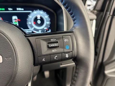 DL25YWS Nissan Qashqai 1.3 DiG-T MH N-Connecta 5dr Thumbnail #26