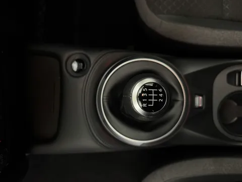 DV25TXP Nissan Juke 1.0 DiG-T N-Connecta 5dr Thumbnail #17