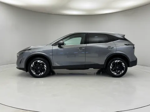 DL25XKT Nissan Qashqai 1.3 DiG-T MH N-Connecta 5dr Thumbnail #7