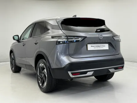 DL25XKT Nissan Qashqai 1.3 DiG-T MH N-Connecta 5dr Thumbnail #10