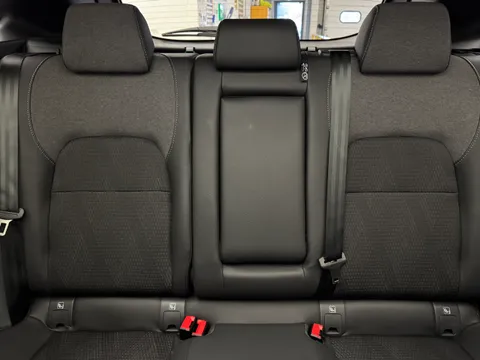 DL25XKT Nissan Qashqai 1.3 DiG-T MH N-Connecta 5dr Thumbnail #19