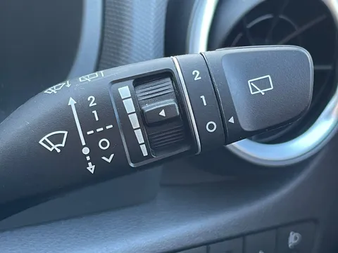 MK72OHL Hyundai Kona 1.6 GDi Hybrid SE Connect 5dr DCT Thumbnail #17