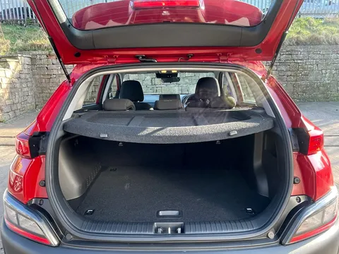 MK72OHL Hyundai Kona 1.6 GDi Hybrid SE Connect 5dr DCT Thumbnail #23