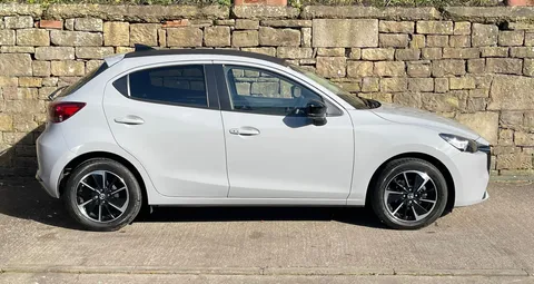 ML73VCY Mazda Mazda2 1.5 e-Skyactiv G MHEV Homura Aka 5dr Thumbnail #2