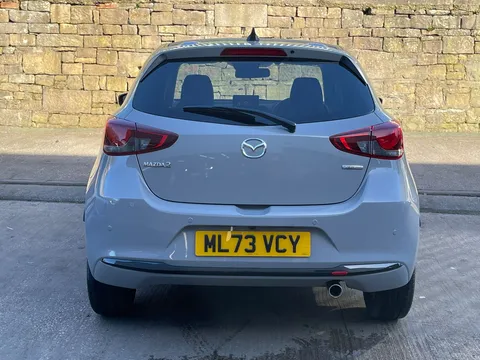 ML73VCY Mazda Mazda2 1.5 e-Skyactiv G MHEV Homura Aka 5dr Thumbnail #4