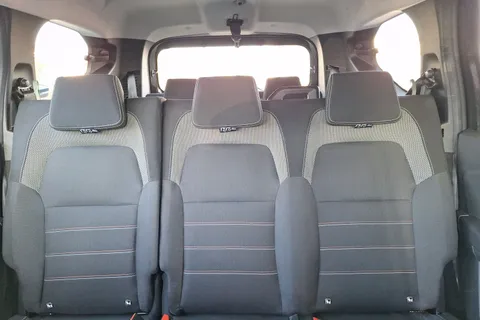 LP23VLU Dacia Jogger 1.6 HEV Extreme SE 5dr Auto Thumbnail #11