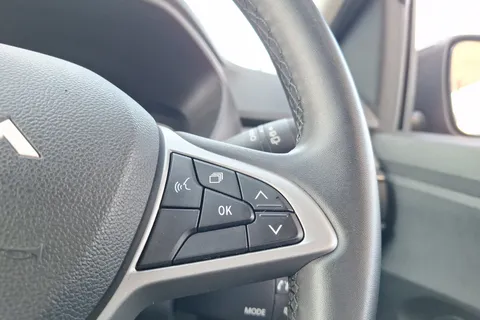 LP23VLU Dacia Jogger 1.6 HEV Extreme SE 5dr Auto Thumbnail #37