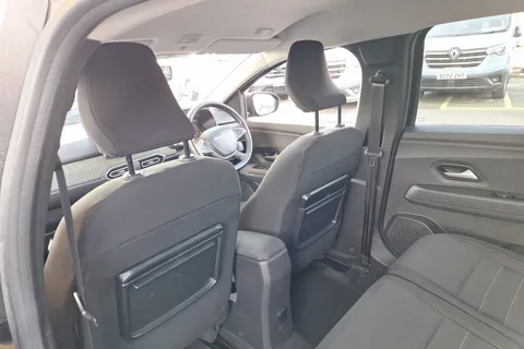 LP23VLU Dacia Jogger 1.6 HEV Extreme SE 5dr Auto Thumbnail #31