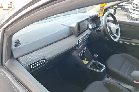 LP23VLU Dacia Jogger 1.6 HEV Extreme SE 5dr Auto Thumbnail #30