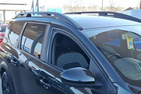 LP23VLU Dacia Jogger 1.6 HEV Extreme SE 5dr Auto Thumbnail #27