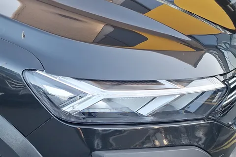 LP23VLU Dacia Jogger 1.6 HEV Extreme SE 5dr Auto Thumbnail #14