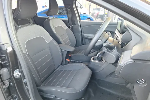 LP23VLU Dacia Jogger 1.6 HEV Extreme SE 5dr Auto Thumbnail #35