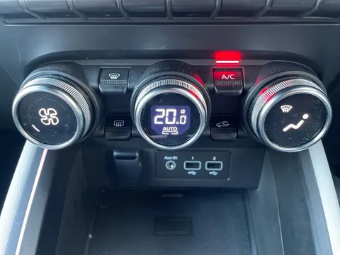 BP72XLV Renault Clio 1.0 TCe 90 Techno 5dr Thumbnail #27