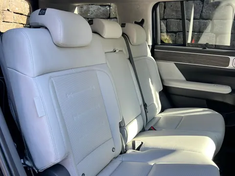 ML74SXJ Hyundai Santa Fe 1.6 TGDi 239 Hybrid Ultimate 5dr Auto Thumbnail #13