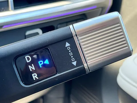 ML74SXJ Hyundai Santa Fe 1.6 TGDi 239 Hybrid Ultimate 5dr Auto Thumbnail #26