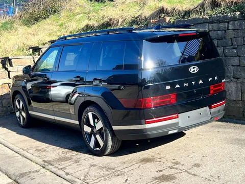 ML74SXJ Hyundai Santa Fe 1.6 TGDi 239 Hybrid Ultimate 5dr Auto Thumbnail #3