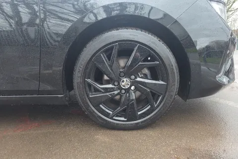 BD22NUH Vauxhall Astra 1.2 Turbo 130 GS Line 5dr Thumbnail #10