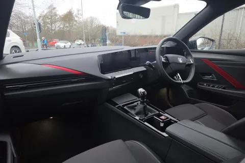 BD22NUH Vauxhall Astra 1.2 Turbo 130 GS Line 5dr Thumbnail #14