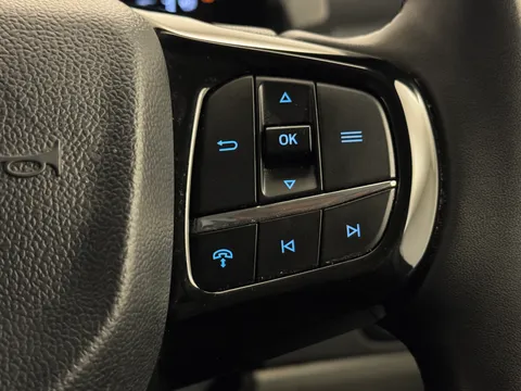 DL73FND Ford Transit Custom 2.0 EcoBlue 136ps H1 Van Limited Thumbnail #20