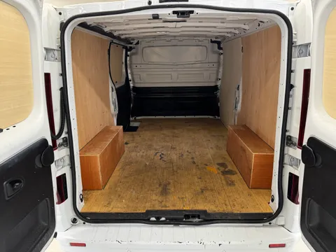 HV74PWL Renault Trafic LL30 Blue dCi 130 Extra [Safety] Van Thumbnail #9