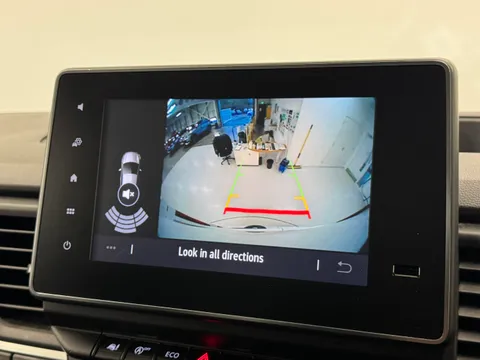 HV74PWL Renault Trafic LL30 Blue dCi 130 Extra [Safety] Van Thumbnail #21