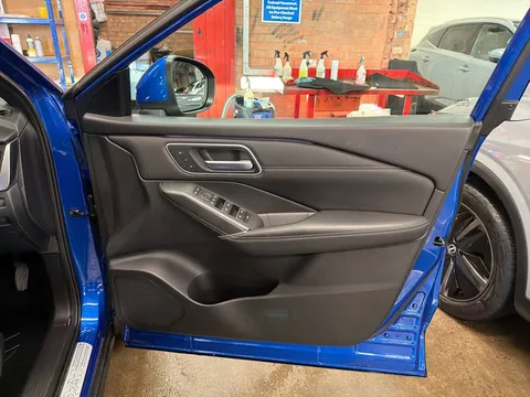 DX25WZW Nissan Qashqai 1.3 DiG-T MH 158 Tekna 5dr Xtronic Thumbnail #17