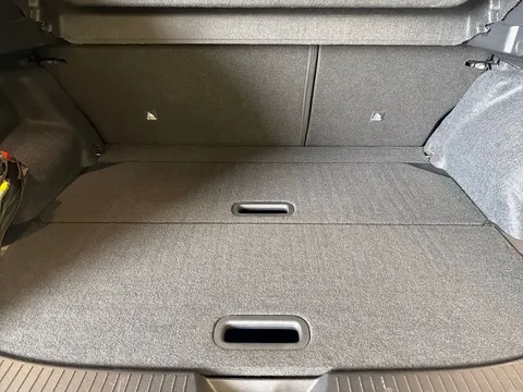 DX25WZW Nissan Qashqai 1.3 DiG-T MH 158 Tekna 5dr Xtronic Thumbnail #18