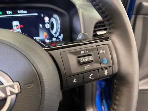 DX25WZW Nissan Qashqai 1.3 DiG-T MH 158 Tekna 5dr Xtronic Thumbnail #24