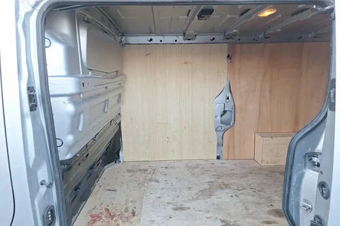 YK23SJL Renault Trafic LL30 Blue dCi 170 Sport Van EDC Thumbnail #17