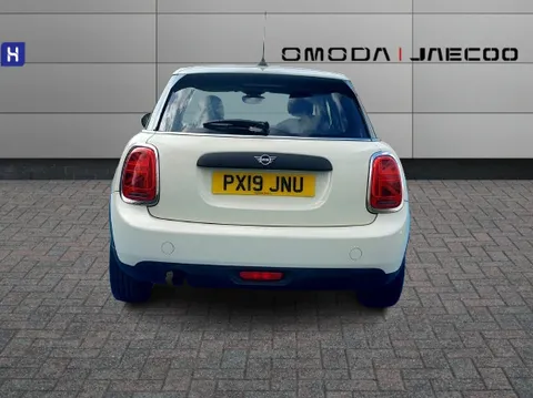 PX19JNU Mini Hatchback 1.5 One Classic II 5dr Thumbnail #6